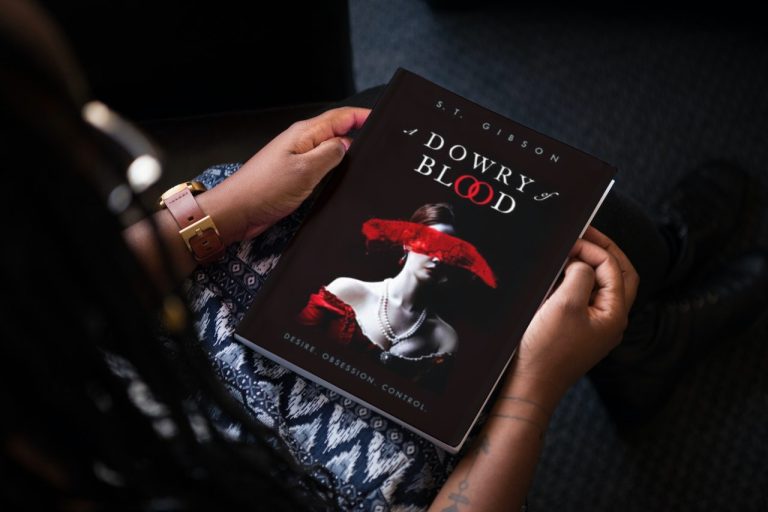 Read more about the article A Review of ‘A Dowry of Blood’ by S.T. Gibson: Emancipation from Darkness